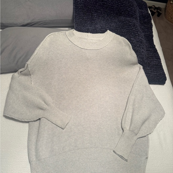 aerie Sweaters - aerie Heather Light Gray Ribbed Crewneck Sweater
